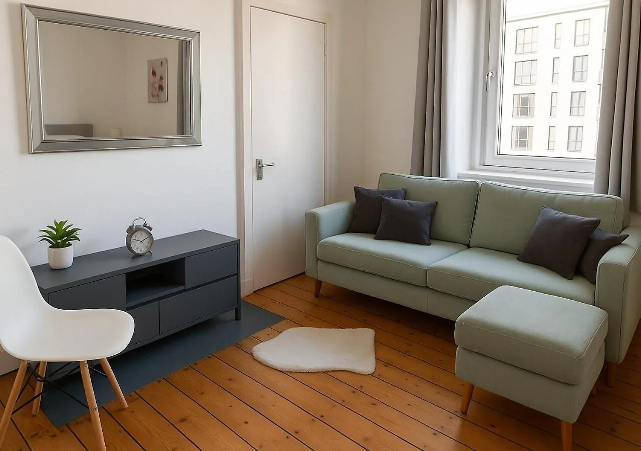 Comfy 2Br Flat - Near City Centre - Great Value Stay & Free Parking Edinburgh Apartment
